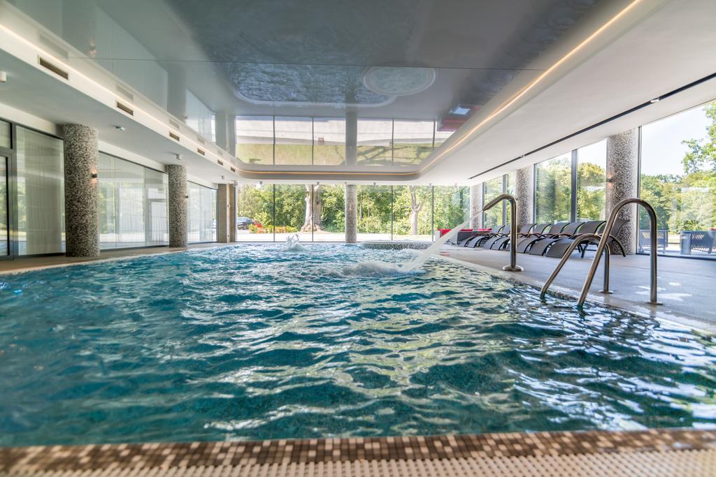 Hanza Palac Wellness & Spa Hotell Warlubie Exteriör bild